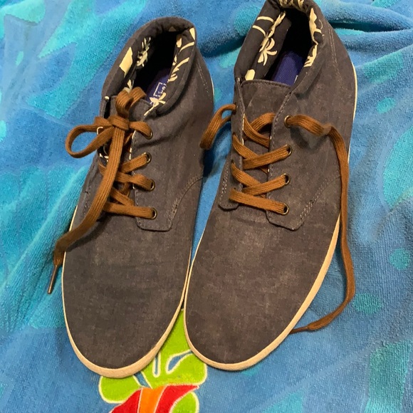 vans surf shoes mens